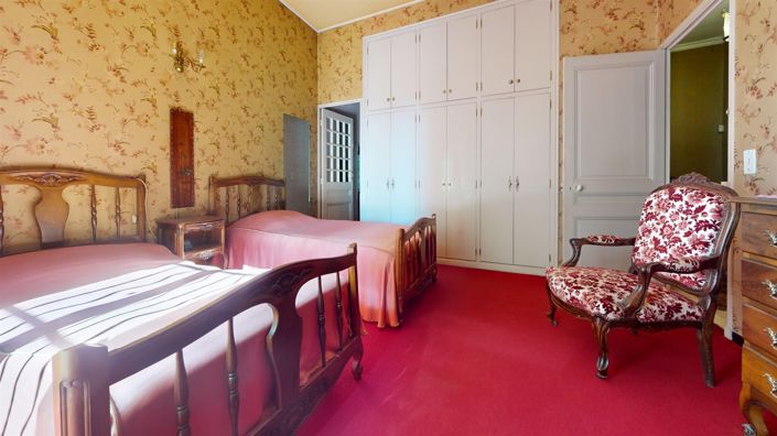 Image No.21-4 Bed House for sale