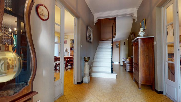 Image No.5-4 Bed House for sale