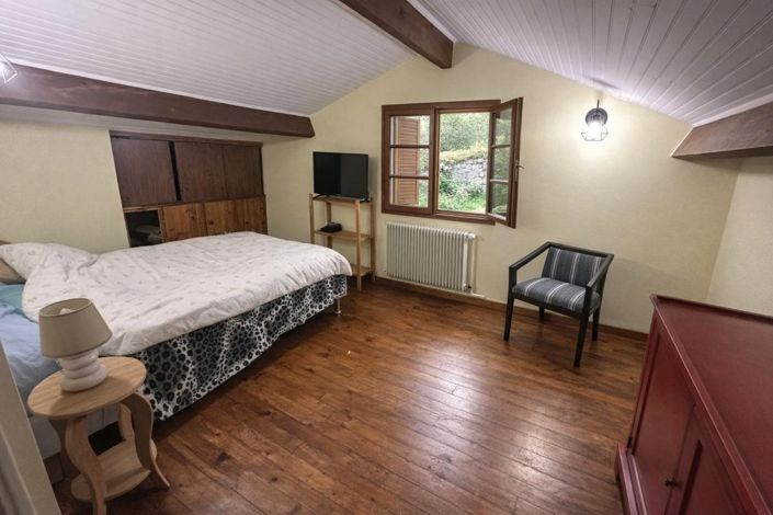 Image No.9-4 Bed House for sale