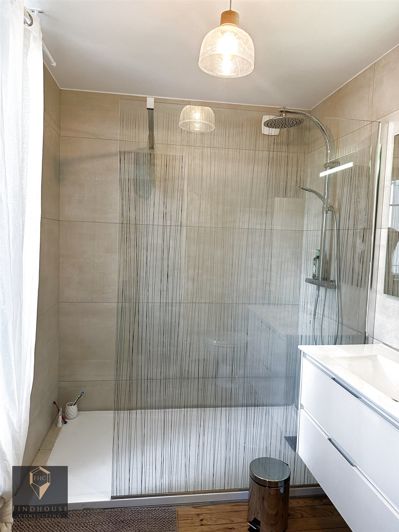 Image No.8-3 Bed House for sale