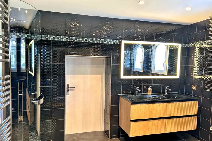 Image No.19-4 Bed House for sale