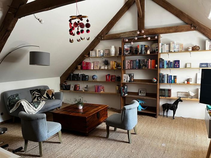 Image No.4-9 Bed House for sale