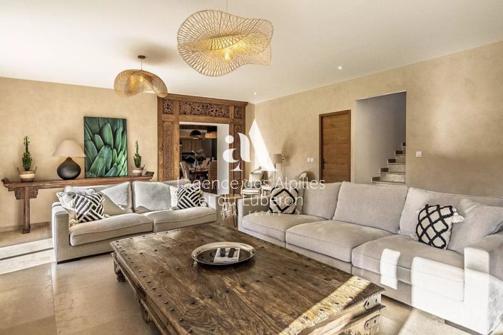 Image No.5-6 Bed House for sale