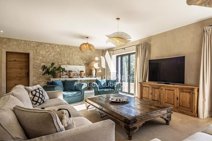 Image No.6-6 Bed House for sale