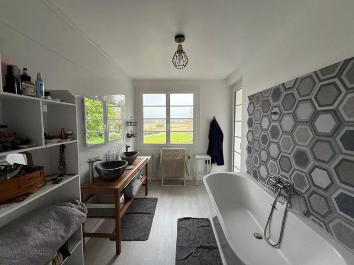 Image No.7-4 Bed House for sale