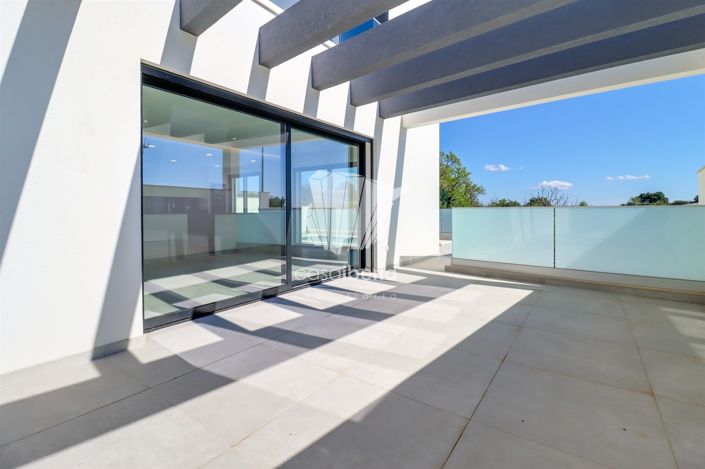 Image No.43-4 Bed House for sale