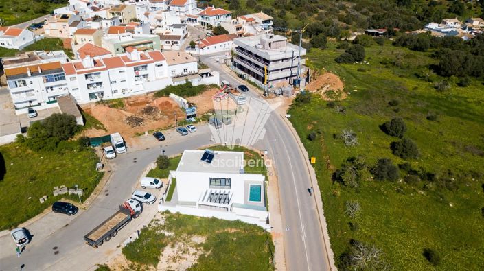 Image No.7-4 Bed House for sale