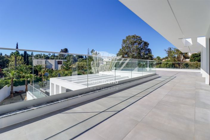 Image No.28-5 Bed House for sale