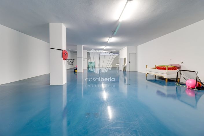 Image No.46-5 Bed House for sale