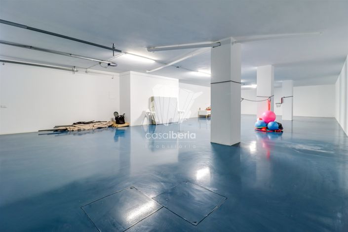 Image No.47-5 Bed House for sale