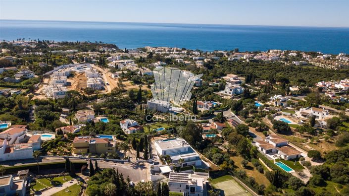 Image No.6-5 Bed House for sale