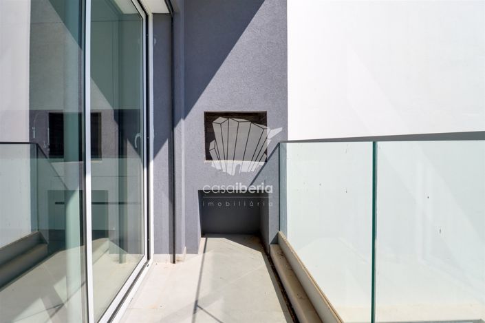 Image No.11-4 Bed House for sale