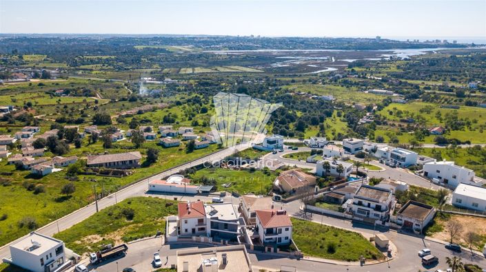 Image No.37-4 Bed House for sale