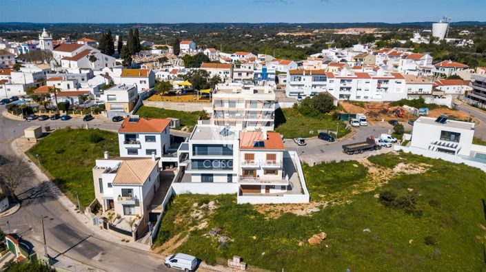 Image No.41-4 Bed House for sale