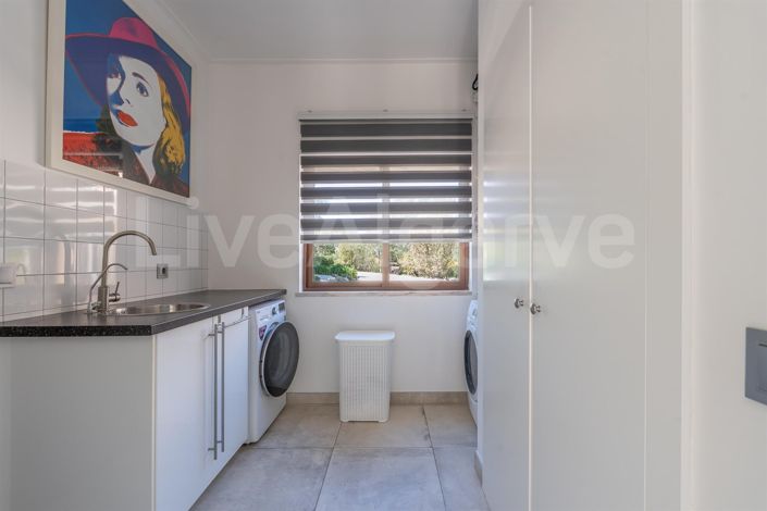 Image No.11-4 Bed House for sale