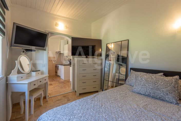 Image No.45-4 Bed House for sale