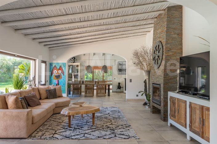 Image No.6-4 Bed House for sale