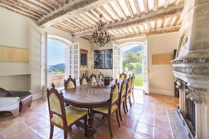 Image No.13-11 Bed House for sale