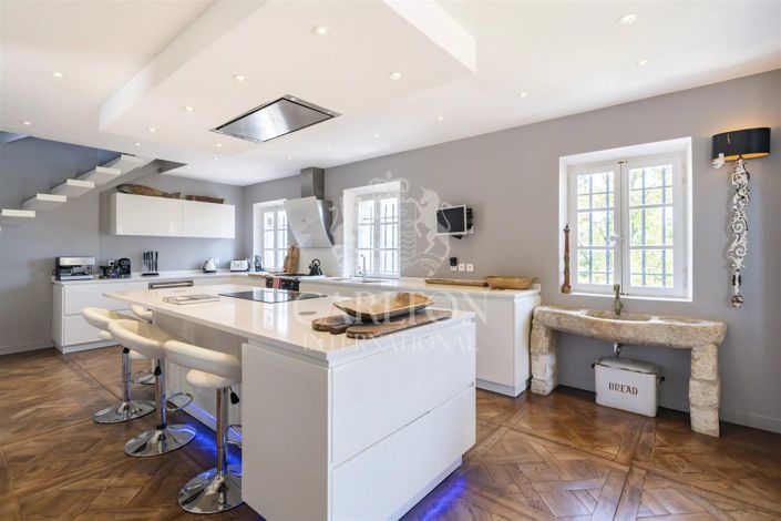 Image No.23-11 Bed House for sale