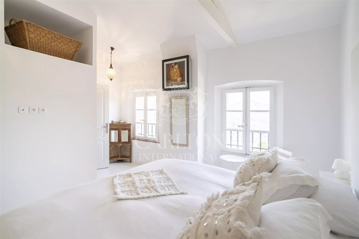 Image No.24-11 Bed House for sale