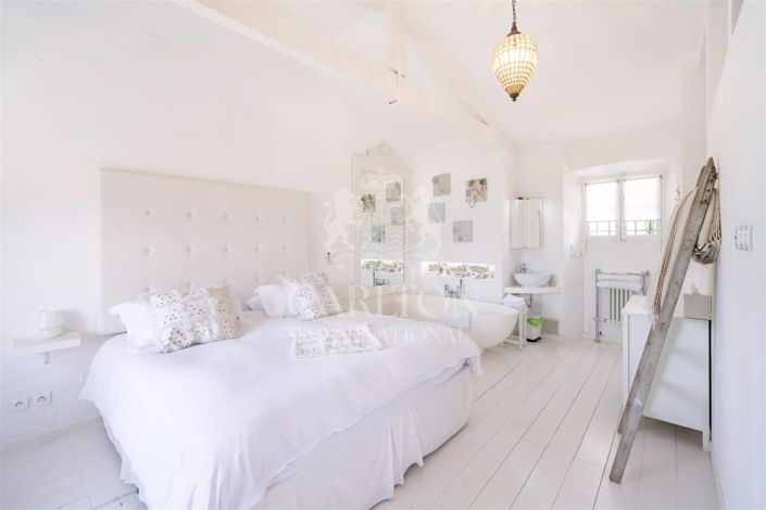 Image No.27-11 Bed House for sale