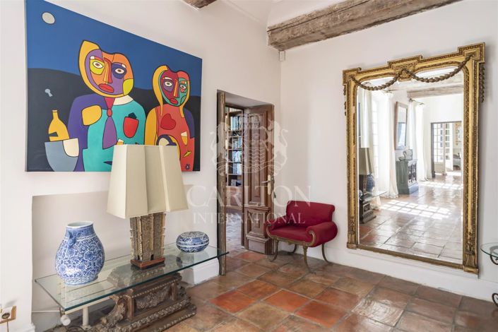 Image No.33-11 Bed House for sale