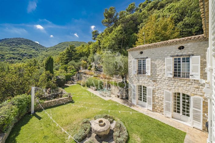 Image No.42-11 Bed House for sale