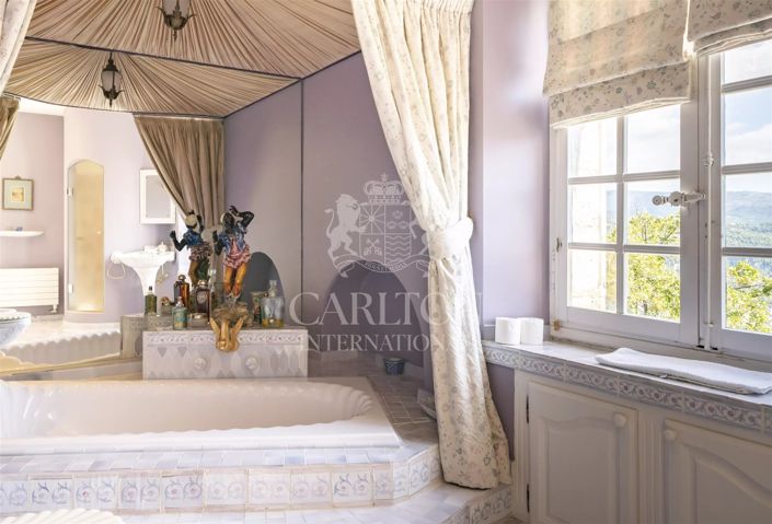 Image No.45-11 Bed House for sale