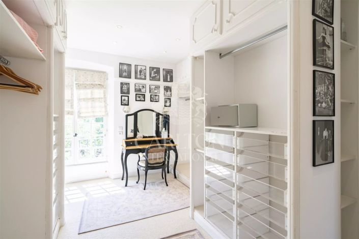 Image No.46-11 Bed House for sale