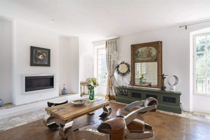 Image No.51-11 Bed House for sale