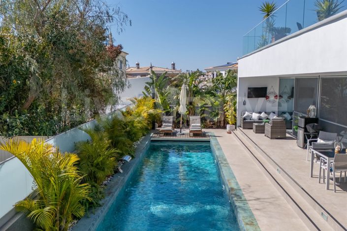 Image No.3-5 Bed House for sale