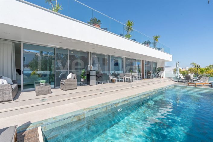 Image No.4-5 Bed House for sale