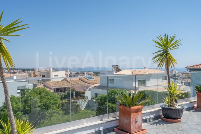 Image No.50-5 Bed House for sale