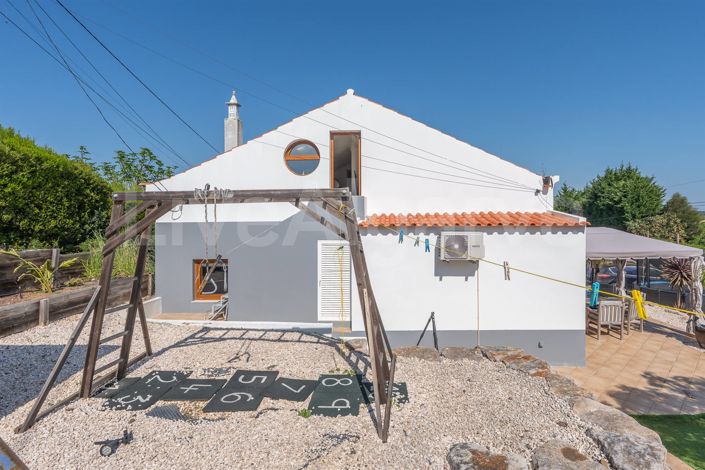 Image No.18-4 Bed House for sale