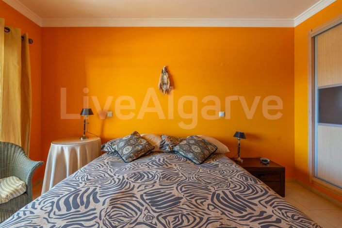 Image No.22-2 Bed Apartment for sale