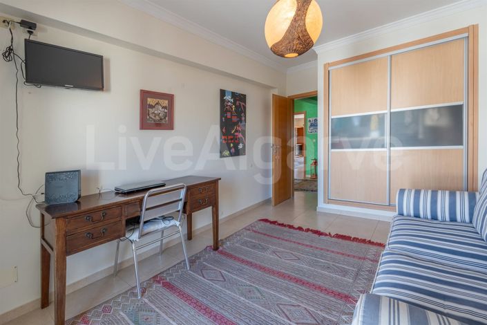 Image No.29-2 Bed Apartment for sale