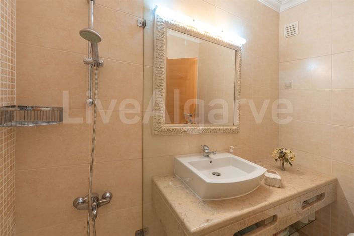 Image No.31-2 Bed Apartment for sale