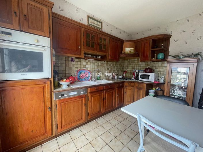 Image No.10-4 Bed House for sale