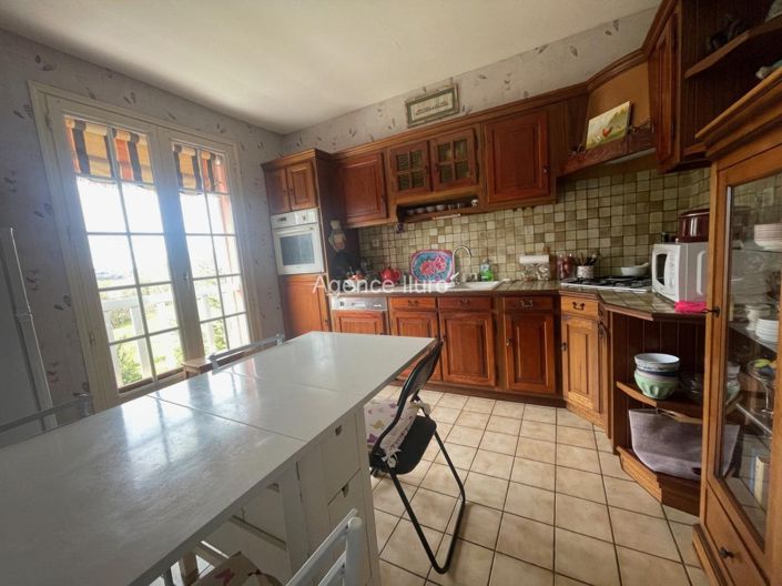 Image No.9-4 Bed House for sale