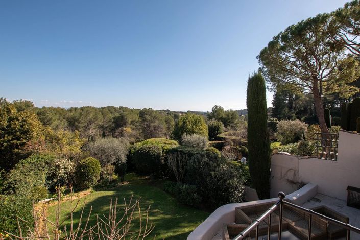 Image No.24-4 Bed House for sale