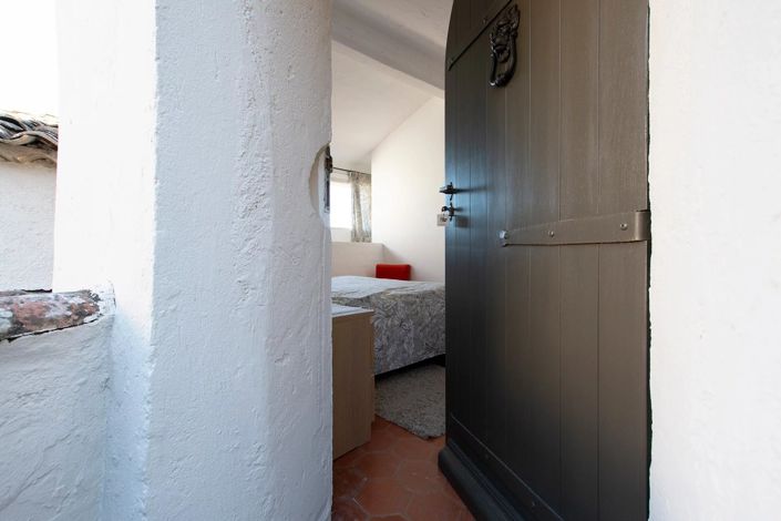 Image No.26-4 Bed House for sale