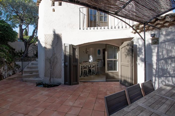 Image No.35-4 Bed House for sale