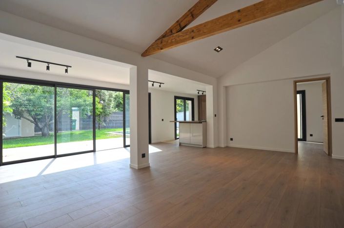 Image No.13-3 Bed House for sale