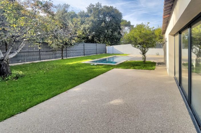 Image No.2-3 Bed House for sale