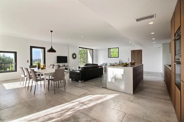 Image No.5-4 Bed House for sale