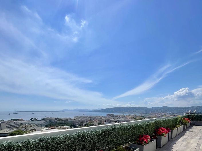 Image No.21-3 Bed Apartment for sale