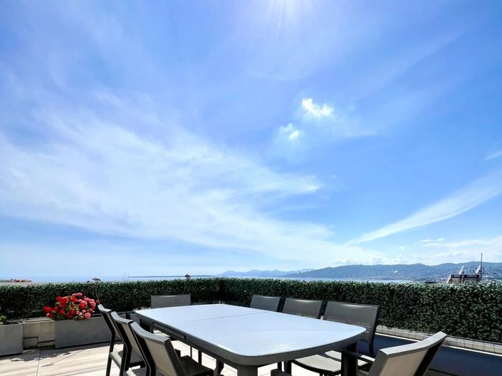 Image No.32-3 Bed Apartment for sale