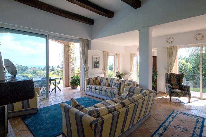 Image No.15-5 Bed House for sale