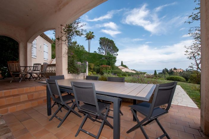 Image No.20-5 Bed House for sale