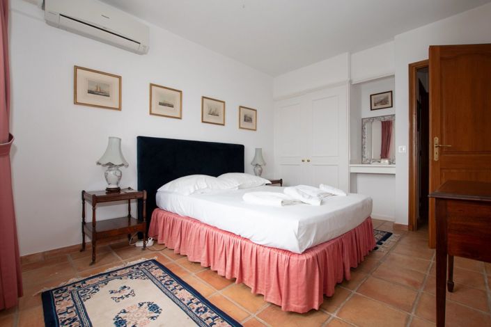 Image No.25-5 Bed House for sale